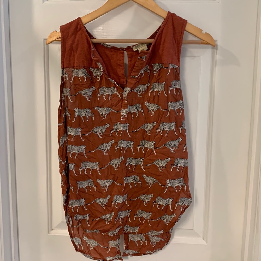 Lucky brand leopard shirt with cute buttons up the back
